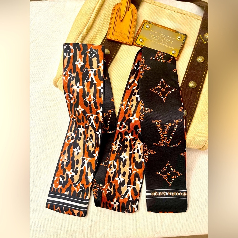 Chic Monogram Brown Twilly Bandeau Scarf - Picture 4 of 6
